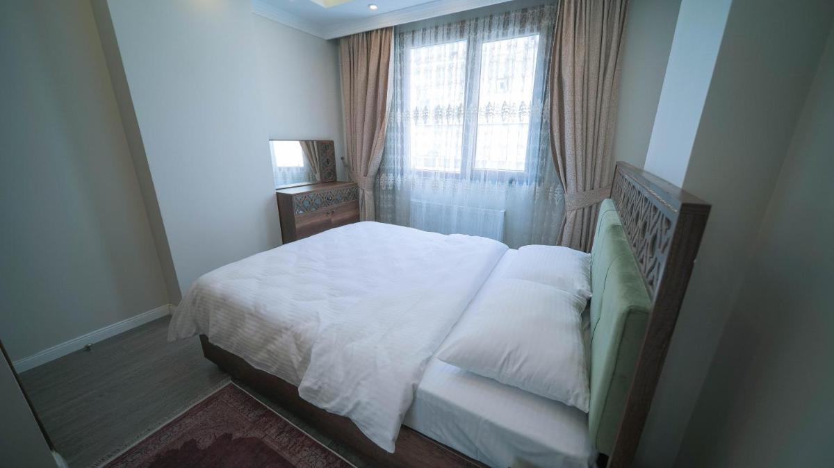 Cozy & Comfy 1-bdr Apartment Near Forum Istanbul - image 6