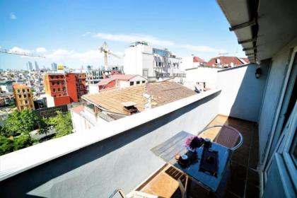 Taksim Trust Hotel & Suites - image 4