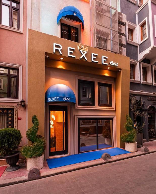 Rexee Hotel - main image