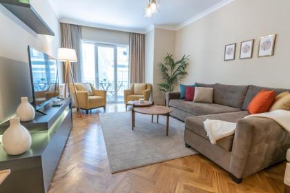 Taksim Spacious 2br Apt Cozy Interiors 