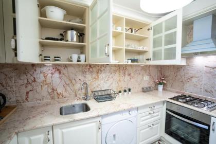 Taksim Spacious 2br Apt Cozy Interiors - image 10