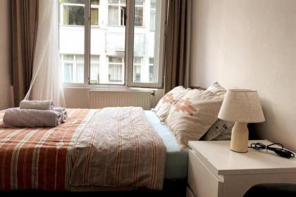 Cozy Terrace House 2min Walking to Taksim Square - image 13