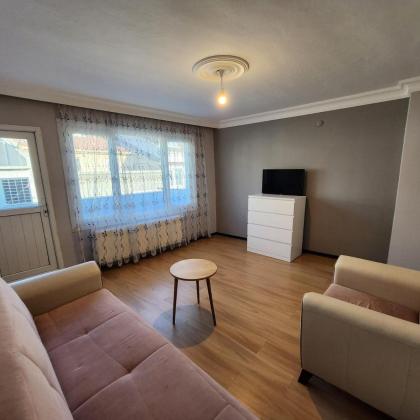 Full Renovated 3 Room Flat in Kadikoy - image 16