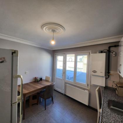 Full Renovated 3 Room Flat in Kadikoy - image 18