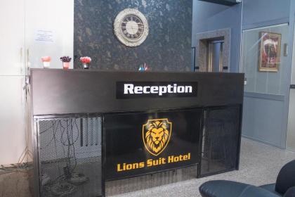 Lions Suit Hotel - image 14