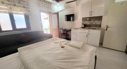 34 taksim house - image 11