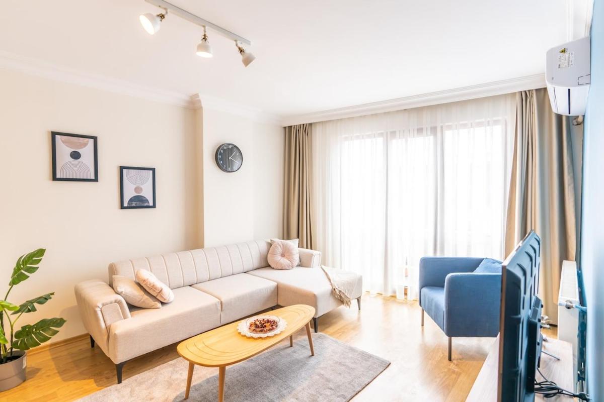 Stylish 2-bdr Apt 15 Min From Axis Istanbul Mall - main image