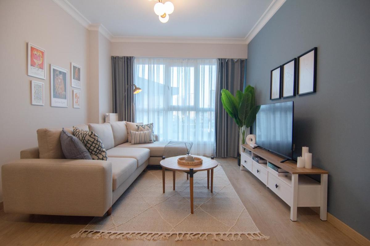 Bright & Cozy 1bdr Near Biz Cevahir Hali Mall - main image