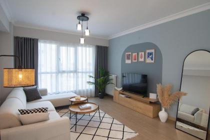 Cozy 2br Apt Near Vialand Mall With Nespresso - image 3