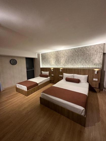 Casa Rosso Suite Hotel - image 19