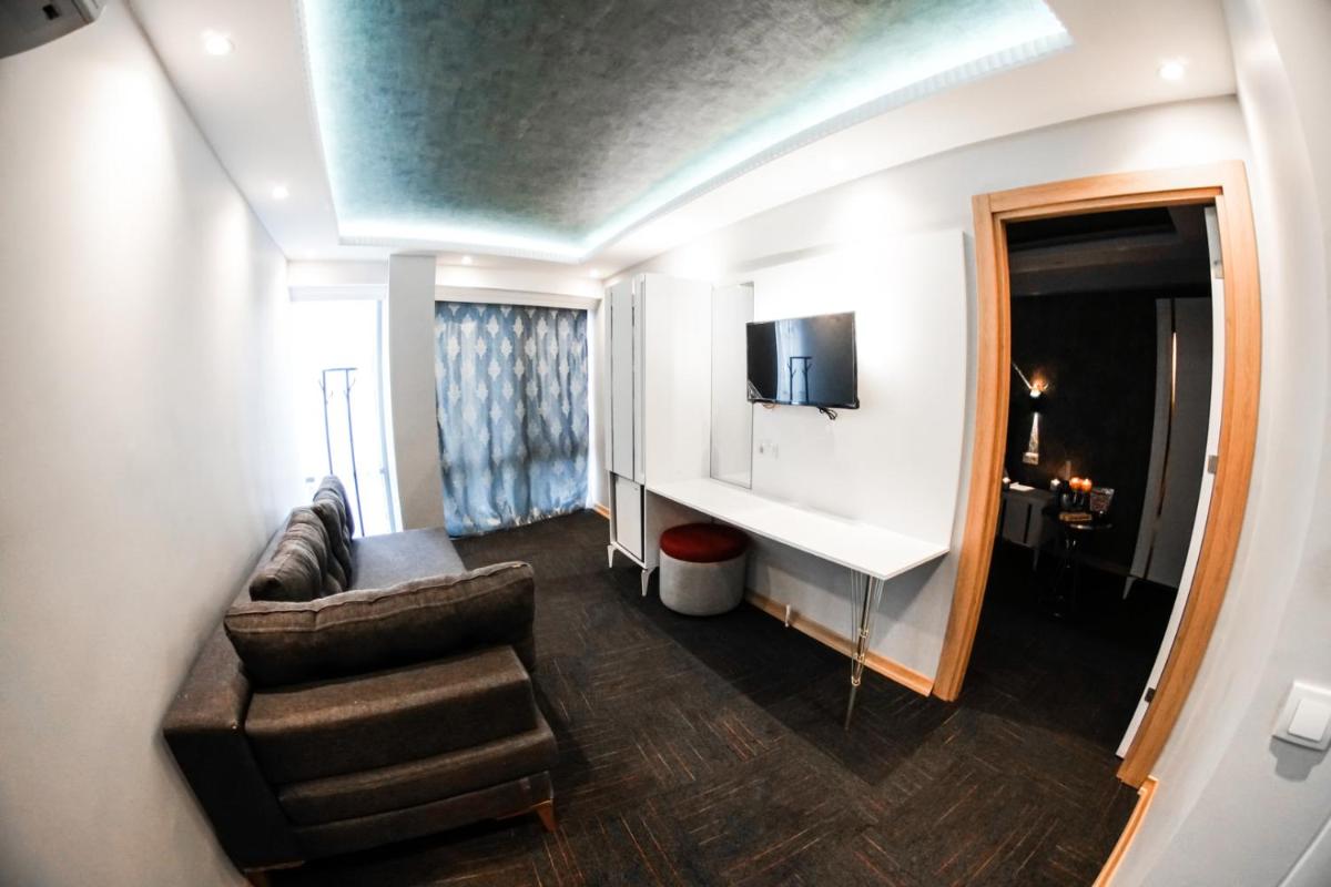 Stay Suite Hotel - image 2